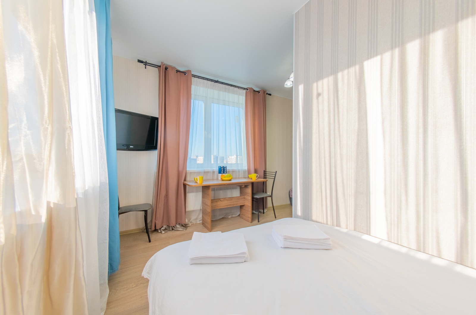 1-комнатная Квартира "ColorApartments" с бесплатным Wi-Fi в 10-ти минутах от станции г. Королев!